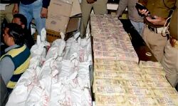 25 करोड़ की पुरानी करेंसी- 42 करोड़ का लगा जुर्माना-नोटिस जारी