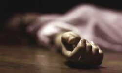 युवती की आत्महत्या के मामले में भाजपा पार्षद समेत 12 पर मामला दर्ज युवती की आत्महत्या के मामले में भाजपा पार्षद समेत 12 पर मामला दर्ज