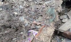 बारिश का कहर-धंसा मकान-बच्चे समेत तीन की मौत-कई जगह हाईवे बंद बारिश का कहर-धंसा मकान-बच्चे समेत तीन की मौत-कई जगह हाईवे बंद