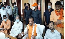 56 इंची सीने को बर्दाश्त नहीं गुंडागर्दी, कमीशनखोरी और भ्रष्टाचार-मौर्य 56 इंची सीने को बर्दाश्त नहीं गुंडागर्दी, कमीशनखोरी और भ्रष्टाचार-मौर्य