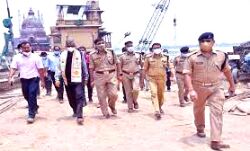 मोदी का 15 को वाराणसी दौरा,मुख्य सचिव एवं DGP ने लिया तैयारियों का जायजा मोदी का 15 को वाराणसी दौरा,मुख्य सचिव एवं DGP ने लिया तैयारियों का जायजा