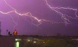 बिजली का कहर सास-बहू समेत 14 लोगों की मृत्यु - कई झुलसे बिजली का कहर सास-बहू समेत 14 लोगों की मृत्यु - कई झुलसे