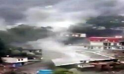 बादल फटा -कई मकान क्षतिग्रस्त