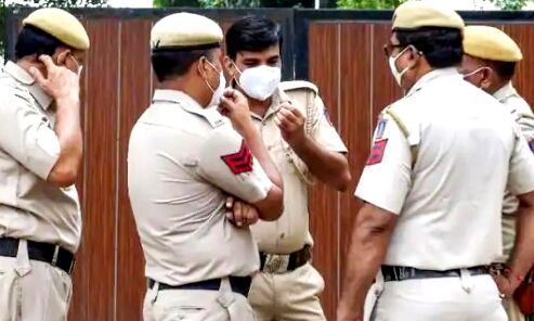 गोलियों की तड़तडाहट से गूंजा कोर्ट परिसर-पेशी पर आए व्यक्ति की मौत