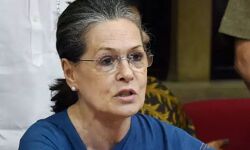 सोनिया गांधी ने बुलाई बैठक- क्या राहुल संभाल सकते हैं दायित्व? सोनिया गांधी ने बुलाई बैठक- क्या राहुल संभाल सकते हैं दायित्व?