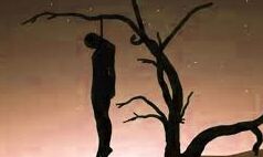 संदिग्ध परिस्थितियों में युवक की मृत्यु- पेड़ पर लटका मिला शव