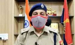 मुठभेड़ में आधा दर्जन अंतर्राज्यीय असलहा तस्कर अरेस्ट मुठभेड़ में आधा दर्जन अंतर्राज्यीय असलहा तस्कर अरेस्ट