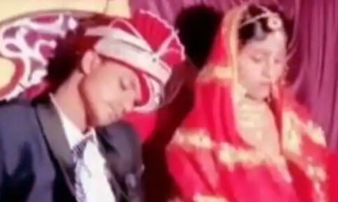वरमाला स्टेज पर ही कुंभकरण बन गया दूल्हा-लिये खूब खर्राटे-नहीं खुली नींद