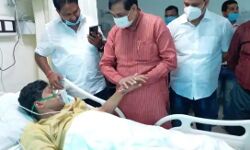 भाजपा की बैठक में महासंग्राम-बोले जातिसूचक शब्द-नेता को पीटा भाजपा की बैठक में महासंग्राम-बोले जातिसूचक शब्द-नेता को पीटा