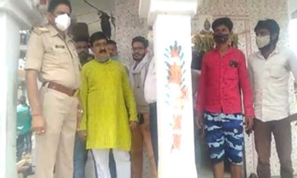 मंदिर में अराजक तत्वों की तोड़फोड़ से हिंदूवादी नेताओं में आक्रोश