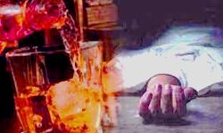 जहरीली शराब ने मचाया मौत का तांडव-चली गई 16 लोगों की जान जहरीली शराब ने मचाया मौत का तांडव-चली गई 16 लोगों की जान