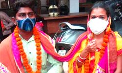 प्रेमी युगल की चाहत पुलिस ने कराई पूरी-थाने में ही कराया निकाह प्रेमी युगल की चाहत पुलिस ने कराई पूरी-थाने में ही कराया निकाह