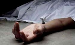 किराए के मकान में अकेले रह रही एएनएम की कमरे में मिली लाश किराए के मकान में अकेले रह रही एएनएम की कमरे में मिली लाश