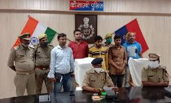 साइबर ठगी के आरोप में दो संविदाकर्मी गिरफ्तार