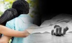 प्रेमी-प्रेमिका की पेड़ से बांध कर निर्मम हत्या- वीडियो वायरल प्रेमी-प्रेमिका की पेड़ से बांध कर निर्मम हत्या- वीडियो वायरल