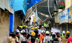 बारिश के साथ बरसा कहर-इमारत गिरने से तीन की मौत,सात घायल बारिश के साथ बरसा कहर-इमारत गिरने से तीन की मौत,सात घायल