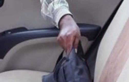 MLA की पत्नी की कार से सरेआम नगदी और गहनों से भरा बैग चोरी