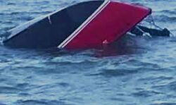 नौका के पलटने से महिला समेत पांच लोगों की मौत - दो लापता नौका के पलटने से महिला समेत पांच लोगों की मौत - दो लापता