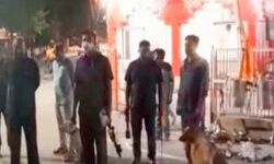 हनुमानगढ़ी में बम की सूचना से मचा हड़कंप-पुलिस की गिरफ्त में कॉलर हनुमानगढ़ी में बम की सूचना से मचा हड़कंप-पुलिस की गिरफ्त में कॉलर