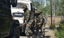 तीन आतंकियों का सफाया-अल्ताफ बाबा भी हुआ ढेर तीन आतंकियों का सफाया-अल्ताफ बाबा भी हुआ ढेर