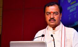 विधानसभा चुनाव में 300 से अधिक सीटें जीतेगी भाजपा: केशव विधानसभा चुनाव में 300 से अधिक सीटें जीतेगी भाजपा: केशव