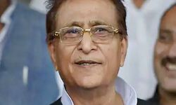 आजम खान को कोर्ट से मिली खुद के खर्चे पर इलाज की सुप्रीम इजाजत आजम खान को कोर्ट से मिली खुद के खर्चे पर इलाज की सुप्रीम इजाजत