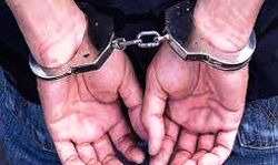 भाजपा नेता के पेट्रोल पंप पर लूट करने वाले तीन गिरफ्तार भाजपा नेता के पेट्रोल पंप पर लूट करने वाले तीन गिरफ्तार