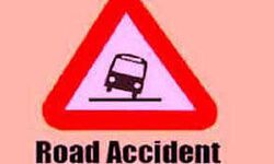 सड़क दुर्घटना में 13 मरे - 45 घायल सड़क दुर्घटना में 13 मरे - 45 घायल