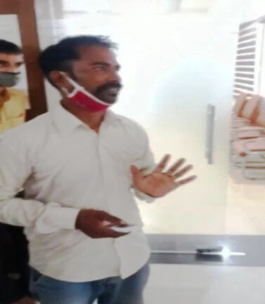 सूदखोर से परेशान युवक ने एसएसपी ऑफिस पर जहर खाकर दी जान