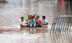 बारिश से 73 लोगों की मौत