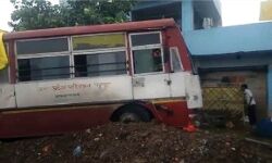 काल बन कर दौड़ी बस-हाईवे पर मंडी में घुसी-कारोबारी की मौत