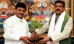 आत्मनिर्भर भारत के लिए प्राइमरी से ही रोजगारपरक बने शिक्षा-कपिल देव आत्मनिर्भर भारत के लिए प्राइमरी से ही रोजगारपरक बने शिक्षा-कपिल देव