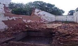 जेल की दीवार गिरने से 21 कैदी घायल