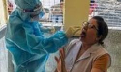 अलर्ट - देश में फिर तेजी से बढ़ रहा है कोरोना का खतरा अलर्ट - देश में फिर तेजी से बढ़ रहा है कोरोना का खतरा