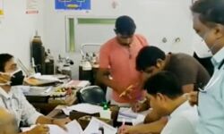 तेज रफ्तार ट्रक की मजदूरों से भरी पिकअप से टक्कर-2 की मौत 11 घायल