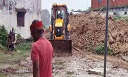 मौत बनकर गिरा मकान-मलबे में दबकर चली गई 2 लोगों की जान