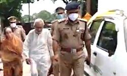 बुजुर्ग मां-बाप को पीटकर घर से निकाला-कमिश्नर ने बेटे बहू को भेजा जेल