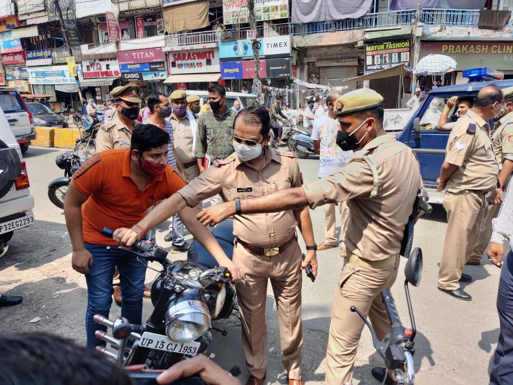 शुरू हुआ अभियान तो बुलेट से पटाखे नहीं लोगों के पसीने छूटे