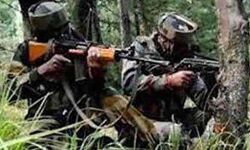 सुरक्षाबलों और आतंकवादियों के बीच मुठभेड़ सुरक्षाबलों और आतंकवादियों के बीच मुठभेड़