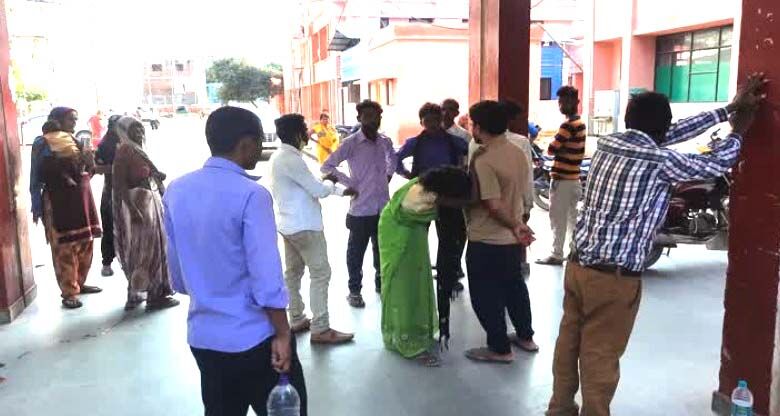 बरसा फूड प्वाइजनिंग का कहर-तीन की मौत- दो की हालत गंभीर