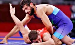 रेसलर रवि ने खिला दी देशवासियों की बांछें-किया पदक पक्का रेसलर रवि ने खिला दी देशवासियों की बांछें-किया पदक पक्का