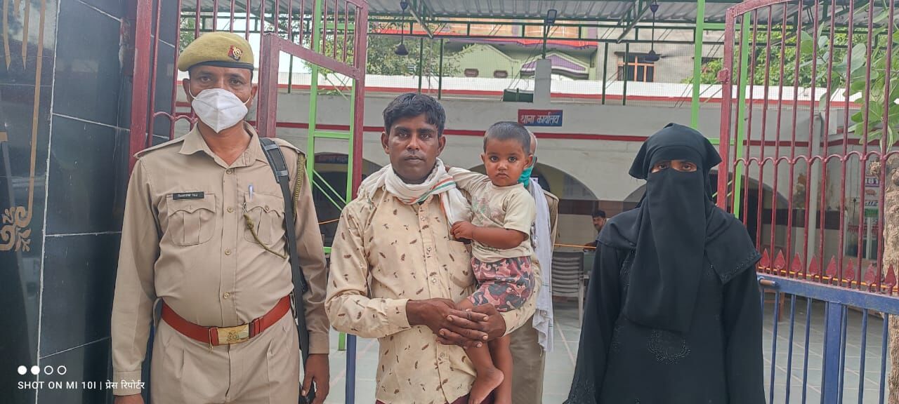 दो वर्ष की बच्ची को दो घंटे में किया सकुशल बरामद- की पुलिस की प्रशंसा दो वर्ष की बच्ची को दो घंटे में किया सकुशल बरामद- की पुलिस की प्रशंसा