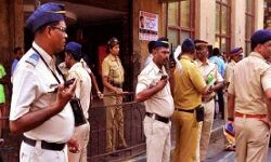 पुलिस को मिली धमकी अमिताभ बच्चन के घर सहित चार जगह रखे गए बम पुलिस को मिली धमकी अमिताभ बच्चन के घर सहित चार जगह रखे गए बम