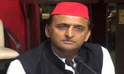 किसानो नौजवानो से वादाखिलाफी की आरोपी है भाजपा: अखिलेश किसानो नौजवानो से वादाखिलाफी की आरोपी है भाजपा: अखिलेश