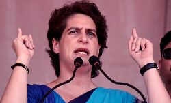 किसानों की बदहाली को छिपा नहीं सकती योगी सरकार: प्रियंका गांधी