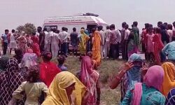 तेज रफ्तार का कहर-बोलेरो ने 5 को रौंदा-मचा कोहराम तेज रफ्तार का कहर-बोलेरो ने 5 को रौंदा-मचा कोहराम