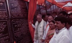 विकास योजनाओं का लोकापर्ण कर मंत्री ने किसानों को दिये प्रमाणपत्र