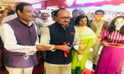 भारत का प्राचीन और सबसे बड़ा कुटीर उद्योग है- मिनिस्टर भारत का प्राचीन और सबसे बड़ा कुटीर उद्योग है- मिनिस्टर