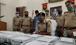 बंद पड़े घेर में बन रहा था मौत का सामान-शातिर टॉप 10 तस्कर गिरफ्तार बंद पड़े घेर में बन रहा था मौत का सामान-शातिर टॉप 10 तस्कर गिरफ्तार