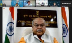 सरकार किसानों और ग्रामीण युवाओं को कर रही है सशक्त : तोमर सरकार किसानों और ग्रामीण युवाओं को कर रही है सशक्त : तोमर